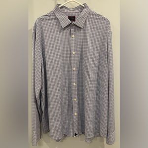 UNTUCKit Men’s size‎ XXX large regular fit long sleeve shirt.